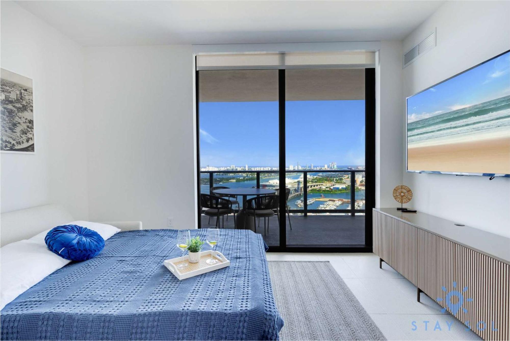 3br-3 Bth - Gym & Pool * Miami